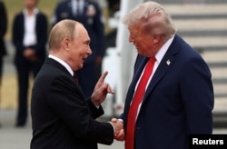 Президент США Дональд Трамп встречается с президентом России Владимиром Путиным в Анкоридже, Аляска, США, 15 августа 2025 года. Фото REUTERS